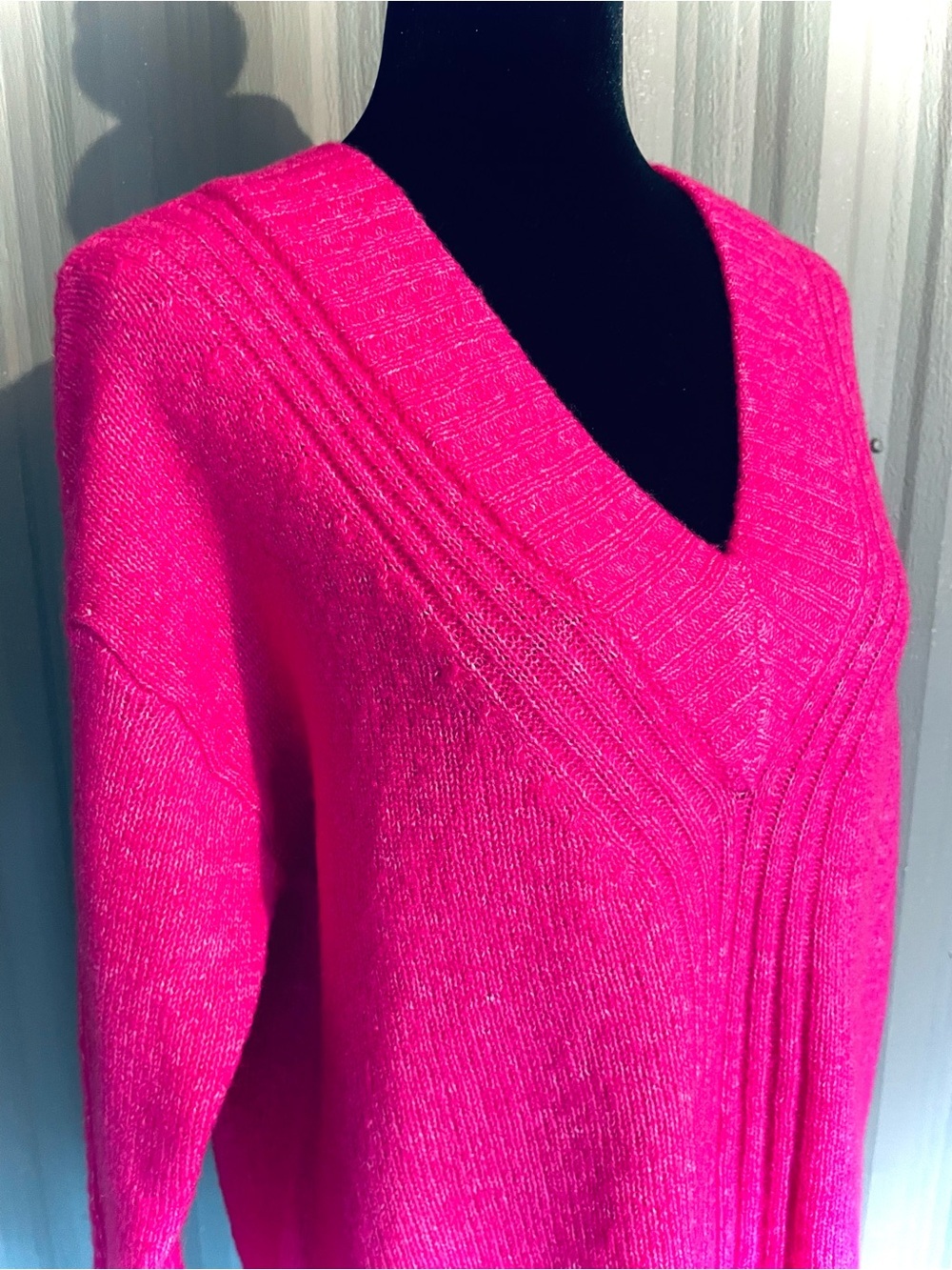 Talbots Wool Mohair Blend Sweater V-Neck Hot Pink Speckle SOFT STRETCHY sz M